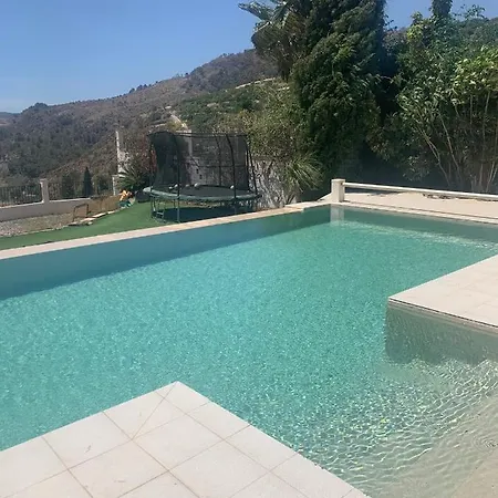 Вилла Casa Sierra, A Stunning Spanish Rural Retreat Гранада